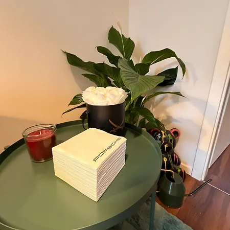 Fibi - Zentrale Citywohnung - 2 Schlafzimmer - 4 Betten - Kueche - Ideal Fuer Familien דירה