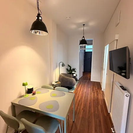דירה Fibi - Zentrale Citywohnung - 2 Schlafzimmer - 4 Betten - Kueche - Ideal Fuer Familien באמברג