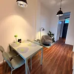 Fibi - Zentrale Citywohnung - 2 Schlafzimmer - 4 Betten - Kueche - Ideal Fuer Familien *