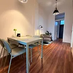 Apartment Fibi - Zentrale Citywohnung - 2 Schlafzimmer - 4 Betten - Kueche - Ideal Fuer Familien *