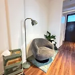 Fibi - Zentrale Citywohnung - 2 Schlafzimmer - 4 Betten - Kueche - Ideal Fuer Familien Апартаменты *