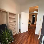Fibi - Zentrale Citywohnung - 2 Schlafzimmer - 4 Betten - Kueche - Ideal Fuer Familien *