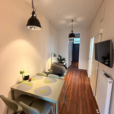 Fibi - Zentrale Citywohnung - 2 Schlafzimmer - 4 Betten - Kueche - Ideal Fuer Familien Appartement *
