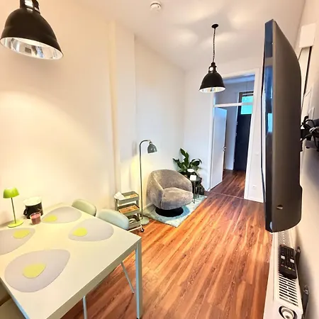 Appartamento Fibi - Zentrale Citywohnung - 2 Schlafzimmer - 4 Betten - Kueche - Ideal Fuer Familien
