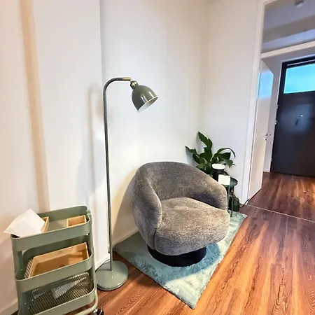 Fibi - Zentrale Citywohnung - 2 Schlafzimmer - 4 Betten - Kueche - Ideal Fuer Familien Appartement *